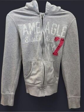 Mallcore Y2K American Eagle Outfitters Gray Zip-Up Hoodie with Pink Embroidery